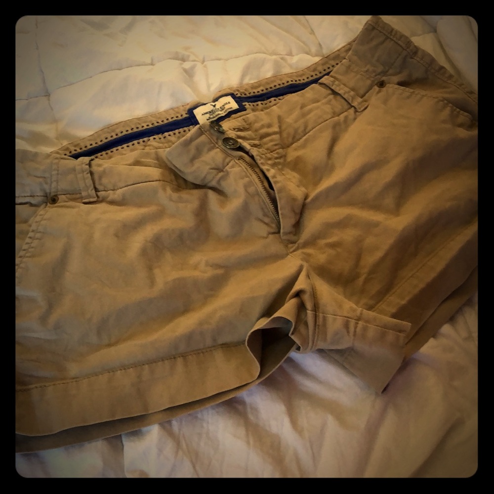 AE Favorite Khaki Shorts